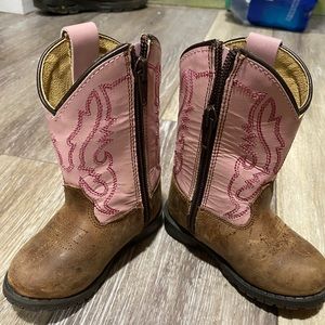 Smokey toddler boots size 4